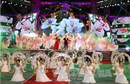 70.000 lượt khách đến với Lễ hội hoa Ban tại Điện Biên