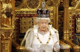 Nữ Hoàng Anh phê chuẩn dự luật cho phép đàm phán rời EU