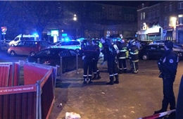 Nổ súng gần ga tàu điện ngầm Pháp, hành khách hoảng loạn