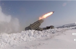 Pháo binh, tên lửa Nga khạc lửa giữa băng tuyết Orenburg