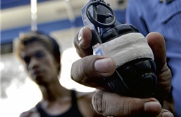 Hiệu bánh Philippines bị ném lựu đạn, 27 người thương vong