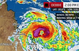 Australia sơ tán hàng nghìn người dân do bão Debbie 