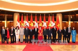 Chủ tịch Hội đồng Nhà nước Liên bang Thụy Sỹ kết thúc chuyến thăm Việt Nam