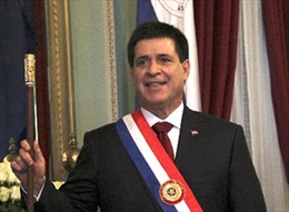 Biểu tình lớn phản đối sửa đổi Hiến pháp tại Paraguay