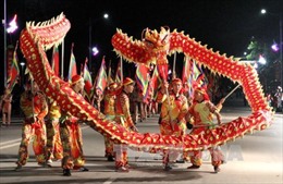 Giỗ Tổ Hùng Vương: Tưng bừng lễ hội dân gian đường phố Việt Trì