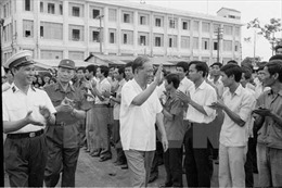 Lãnh đạo TP Hồ Chí Minh dâng hương tưởng niệm Tổng Bí thư Lê Duẩn 