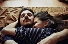 Phát hiện mối liên quan giữa hạnh phúc và khoảng cách trên giường của vợ chồng