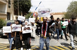 Người dân Damascus biểu tình phản đối Mỹ không kích Syria