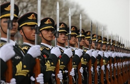 Trung Quốc dàn 150.000 quân lên biên giới phòng Mỹ nã tên lửa vào Triều Tiên?