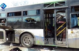 Syria nối lại hoạt động sơ tán sau vụ đánh bom xe buýt