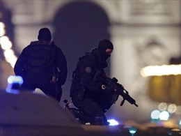 Phần tử IS nổ súng bắn chết cảnh sát Pháp ở Paris