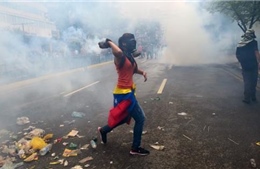 Phe đối lập tiếp tục biểu tình gây bạo loạn tại Venezuela