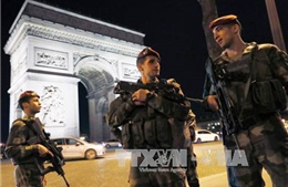 Hung thủ vụ nổ súng ở Paris có mối liên hệ với IS