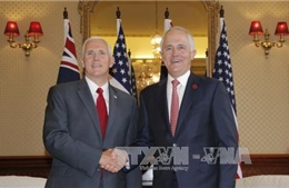 Giữa căng thẳng trên bán đảo Triều Tiên, Phó Tổng thống Mỹ Mike Pence thăm Australia