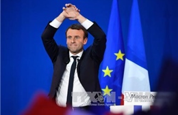 Bầu cử Pháp: Ứng cử viên 39 tuổi Emmanuel Macron dẫn đầu vòng 1