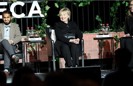 Bà Clinton bất ngờ xuất hiện tại Liên hoan phim Tribeca