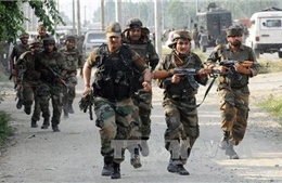 Đánh bom liều chết nhằm vào một doanh trại quân đội ở Kashmir