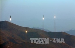 Bất chấp sức ép, Triều Tiên lại phóng tên lửa đạn đạo 