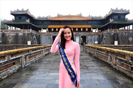 Hoa khôi Khánh Ngân nền nã áo dài làm Đại sứ Lễ hội Khinh khí cầu tại Huế