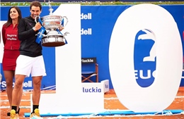‘Vua đất nện’ trở lại, Rafael Nadal lần thứ 10 vô địch Barcelona mở rộng