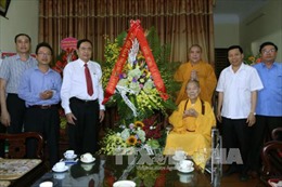 Lãnh đạo Mặt trận Tổ quốc Việt Nam chúc mừng Phó Pháp chủ Giáo hội Phật giáo Việt Nam nhân đại lễ Phật đản