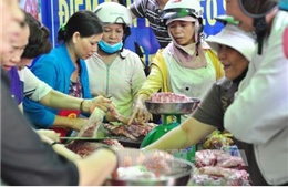 Vĩnh Phúc: Quầy bán thịt lợn an toàn giá 25.000 - 40.000 đồng/kg hút khách