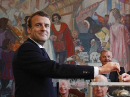 Thăm dò ngoài phòng bỏ phiếu bầu tổng thống Pháp: Ông Macron giành chiến thắng