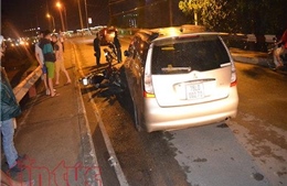 Xe ‘điên’ do người Hàn Quốc lái phi qua đường đâm hàng loạt xe máy