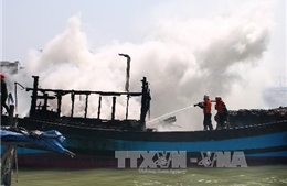 Cháy tàu cá trên vùng biển Ngư Lộc, Thanh Hóa 