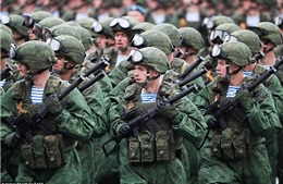 10.000 binh sĩ Nga hùng tráng diễu binh cùng dàn vũ khí tối tân