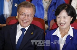 Truyền thông Hàn Quốc loan tin ông Moon Jae-in sẽ đắc cử