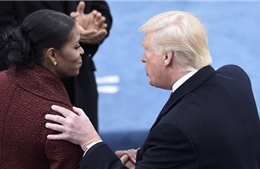 Bà Michelle Obama lần đầu gay gắt về chính sách của chính quyền Trump 