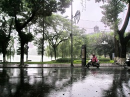 Thời tiết ngày 16/5: Nhiều vùng có mưa rào và dông, Hà Nội nhiệt độ cao nhất 32 độ C