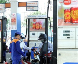 Hà Nội: Dán tem công tơ cột xăng dầu để chống thất thu thuế