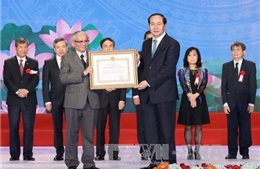 Chủ tịch nước trao giải thưởng cho cụm công trình về Trường Sa
