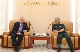 Thượng tướng Nguyễn Chí Vịnh tiếp Phó Chủ tịch cấp cao Hội đồng Kinh doanh Hoa Kỳ - ASEAN