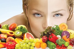 Thí nghiệm khoa học xác nhận rau xanh và trái cây giúp da đẹp