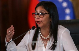 Venezuela phản đối Colombia triển khai xe bọc thép tại biên giới