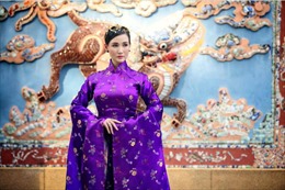 NTK Nhật Dũng tặng 20 áo dài và 200 bức ảnh áo dài cho Bảo tàng Phụ nữ Nam Bộ