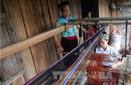 Nỗ lực giữ nghề dệt thổ cẩm của đồng bào dân tộc Lào 