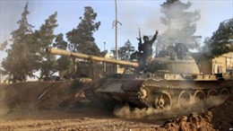 Quân đội Syria phá thủng các tuyến phòng thủ IS, tiến gần hơn Aleppo