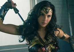 Dàn mỹ nữ từng thủ vai Wonder Woman qua các thời kì