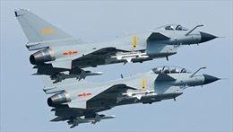 Chiến đấu cơ Trung Quốc áp sát nguy hiểm máy bay Mỹ trên Biển Đông