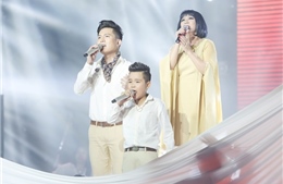 The Voice 2017: Anh Tú hát &#39;Cát bụi&#39; cùng nữ ca sĩ Cẩm Vân và Nhật Minh