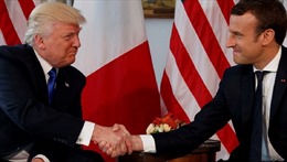 Tổng thống Macron giải thích cú bắt tay &#39;gây bão&#39; với Tổng thống Mỹ 