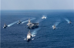 Gửi thông điệp cứng rắn tới Triều Tiên, hai siêu tàu sân bay Mỹ tập trận chung