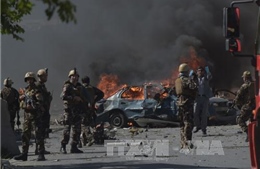 Số thương vong trong vụ đánh bom khu ngoại giao ở Kabul lên hơn 400 người