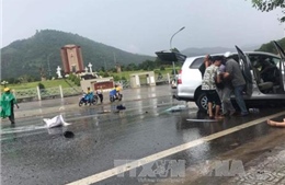 Vụ hai xe ô tô đấu đầu tại Lâm Đồng: Một nạn nhân đã tử vong