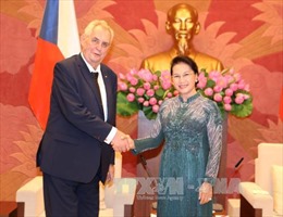  Chủ tịch Quốc hội Nguyễn Thị Kim Ngân hội kiến Tổng thống Cộng hòa Séc 
