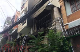 Vắng gia chủ, căn nhà trong hẻm cháy rụi nghi chập điện 